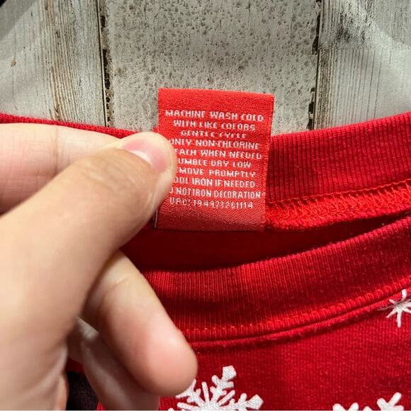 Disney Mickey Mouse Santa Red Christmas Crewneck Sweatshirt Holiday Snowflake - Picture 4 of 5